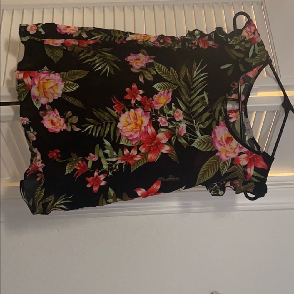 Women’s Flower top